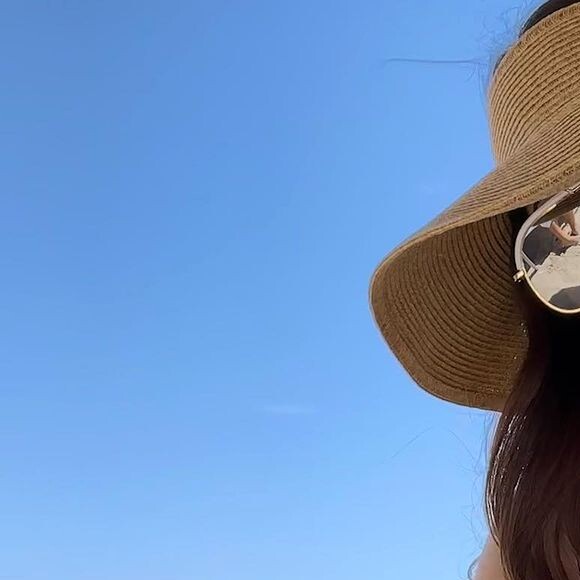 Ana Paula Padrão exibiu barriga chapada em fotos de biquíni