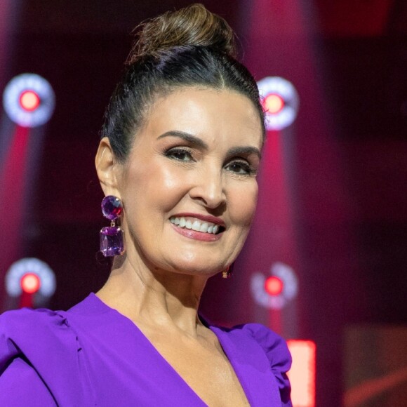 Fátima Bernardes passa por mudança no visual
