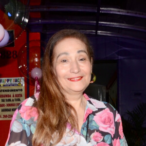 Sonia Abrão informou a Christina Rocha ao vivo de que sua mãe havia morrido