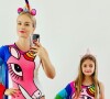 Angelica e Eva combinaram maiôs de unicórnio para curtir o Carnaval de 2020