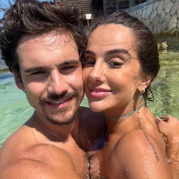 Luiza Caldi e Nicolas Prattes viajaram juntos para a Jamaica.