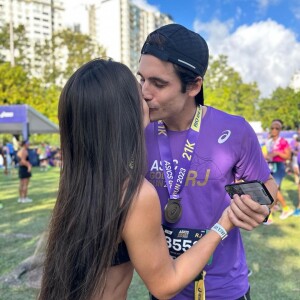 Luiza Caldi e Nicolas Prattes gostam da vida de atleta.