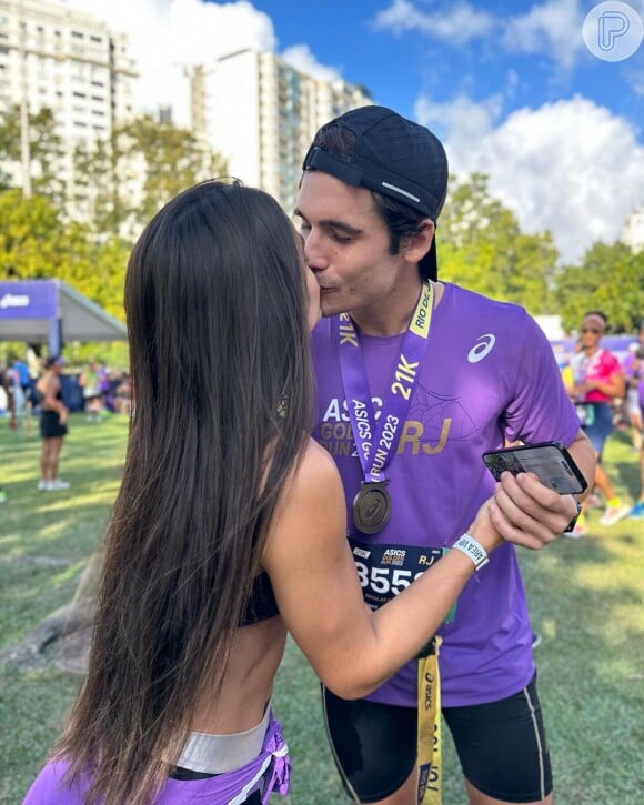 Luiza Caldi e Nicolas Prattes gostam da vida de atleta.