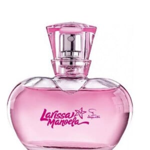 Larissa Manoela lançou linha de perfumes para a Jequiti em 2017