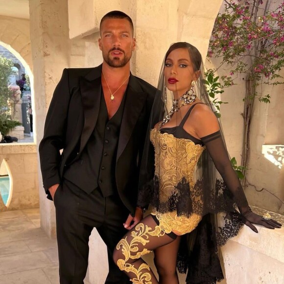 Novo namorado de Anitta, Simone Susinnatem Marte em Sagitário, o que indica alguém que gosta de ser livre e pode acabar tomando decisões pelo ímpeto