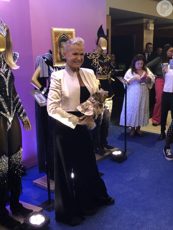 Xuxa sabia que Adriane Galisteu estaria presente e fez uma série de exigências previamente para evitar um encontro desconfortável. As informações são do Notícias da TV 