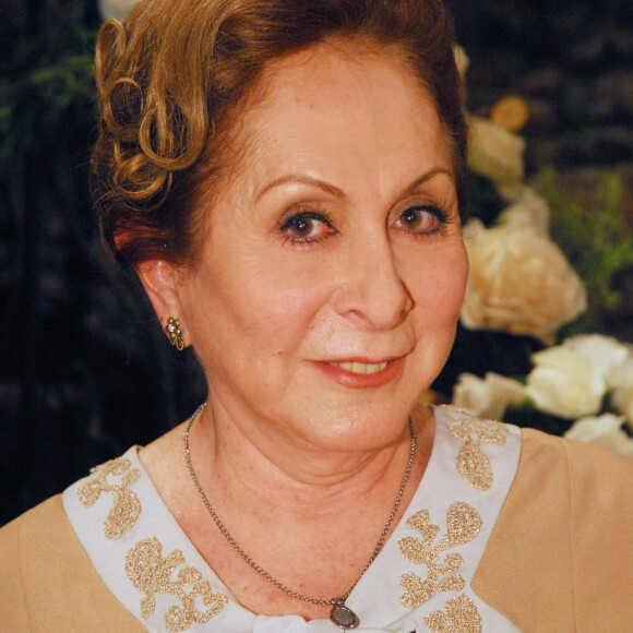 Aracy Balabanian foi confundida com a viúva de Jardel Filho no enterro do ator