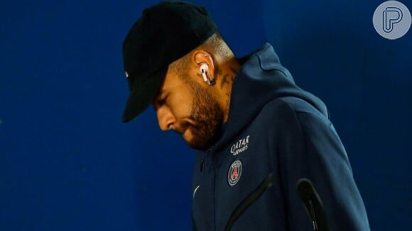 Neymar vive um 'mal-estar' com a torcida do PSG já tem um tempo e este seria o principal motivo para que o jogador queria sair do time.