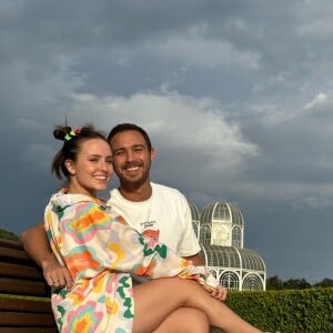 Larissa Manoela tem 18 anos de carreira e deveria ter uma fortuna muito maior