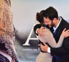 Isis Valverde ganhou abraço de Gabriel Braga Nunes no lançamento do filme 'Ângela'