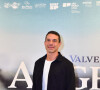 Marcos Buaiz foi prestegiar Isis Valverde no lançamento do filme 'Ângela'