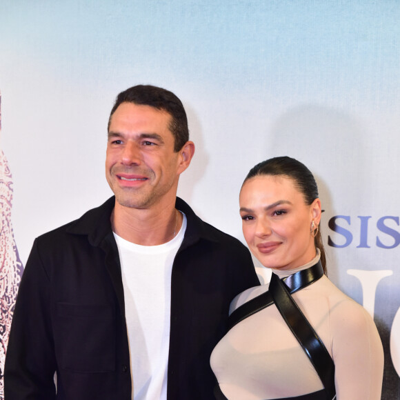 Isis Valverde e Marcos Buaiz no lançamento do filme 'Ângela'