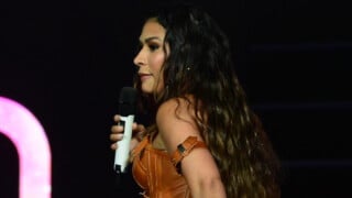 Ops, Coleguinha! Simone Mendes contorna imprevisto com look justo em show na Festa do Peão de Barretos