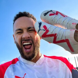Neymar vai receber do Al-Hilal quase R$ 2 bilhões em 2 anos de contrato