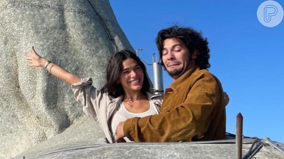 Para muitas pessoas, Xolo Maridueña e Bruna Marquezine estavam juntos