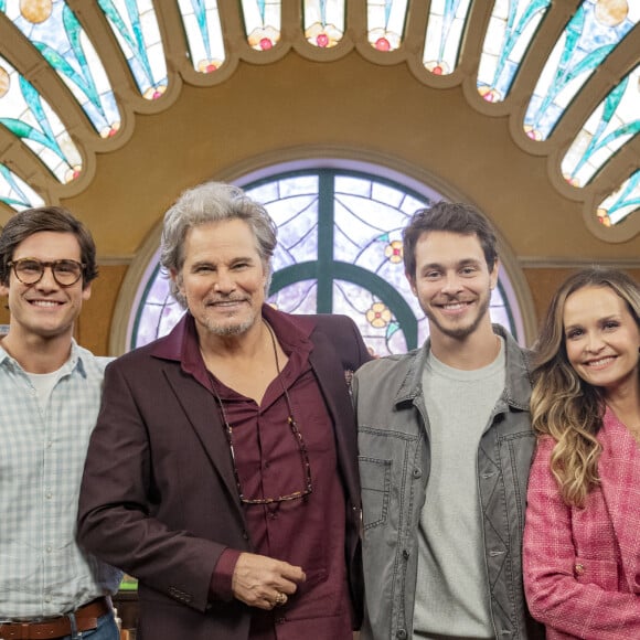 Fernanda Rodrigues em foto da novela 'Fuzuê', na qual é a Alícia