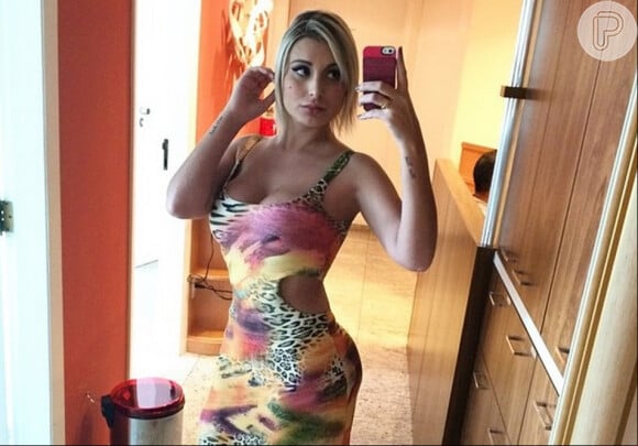 Andressa Urach e o ator tiveram o primeiro encontro em novembro de 2012 e o programa custou R$ 8 mil, pago em espécie