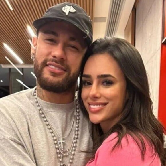 Neymar e Bruna Biancardi fazem passeio inédito na Arábia Saudita