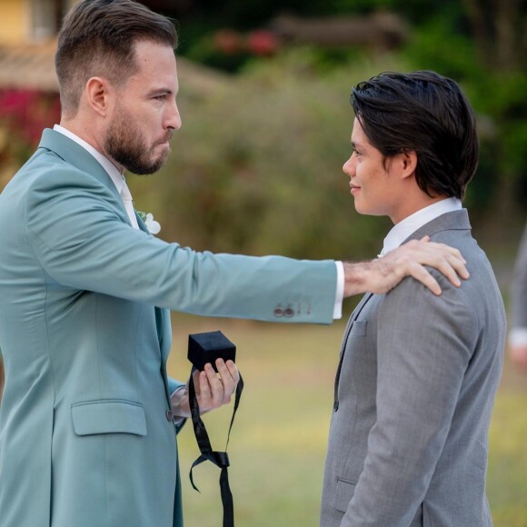 Maíra Cardi e Thiago Nigro se casaram cinco meses após assumirem namoro e com união de bens.