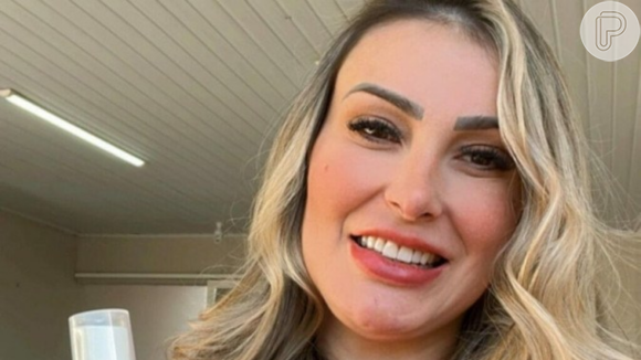 Andressa Urach falou, também, sobre a relação com a religião após abandonar a igreja evangélica