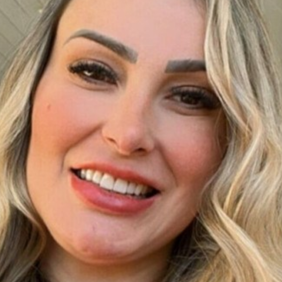 Andressa Urach falou, também, sobre a relação com a religião após abandonar a igreja evangélica