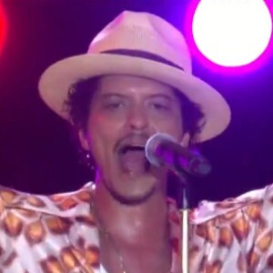 Bruno Mars empolgou o público do The Town, em São Paulo