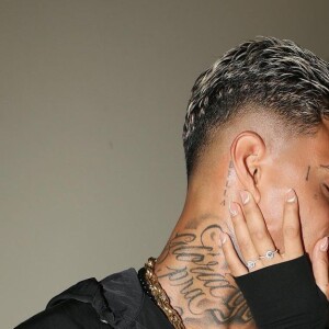 MC Cabelinho falou sobre a separação de Bella Campos em festa de Neymar