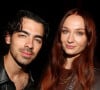 Joe Jonas é do signo de Leão e Sophia Turner é do signo de Peixes