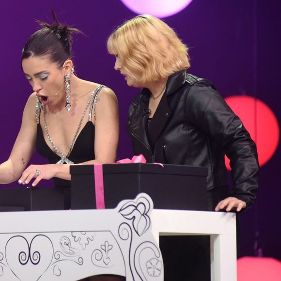 'Beija o Sapo': Valentina Bandeira destrona Daniella Cicarelli e assume apresentação do programa da MTV que fez sucesso nos anos 2000