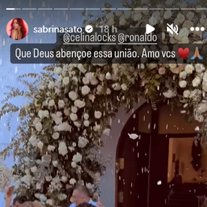 Casamento do Ronaldo e Celina Looks aconteceu em um igreja no centro de Ibiza (Espanha)