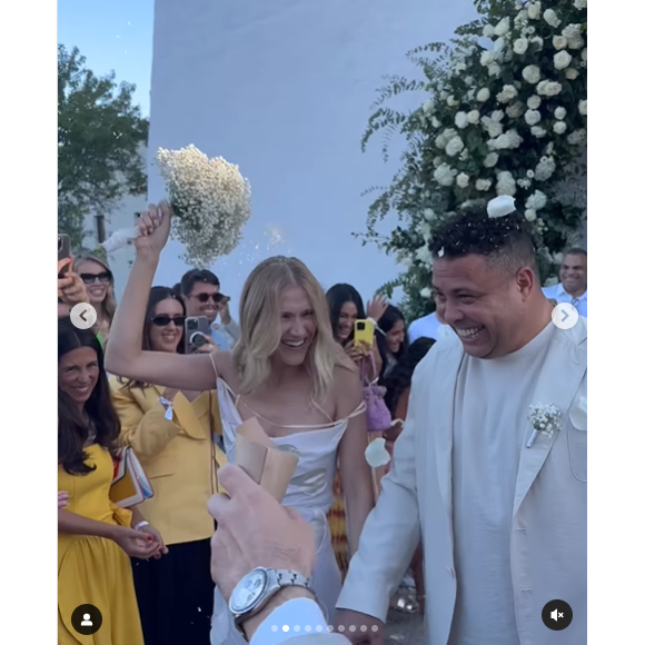 Casamento do Ronaldo e Celina Looks foi marcado por ser em Ibiza com o noivo usando terno Armani