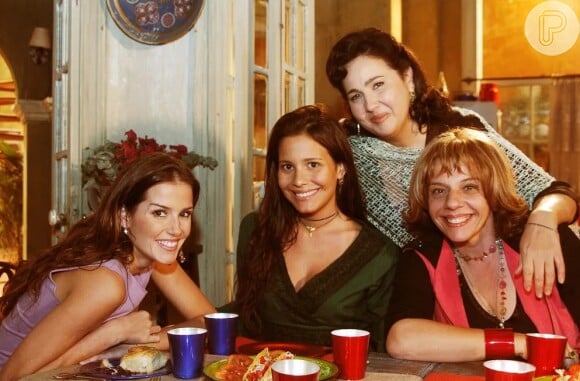 Quais atores do elenco da novela 'América' já morreram? Claudia Jimenez foi a Consuelo da trama exibida em 2005