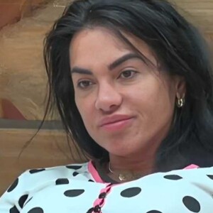 'A Fazenda 2023': Kamila Simioni revela desejo de desistir do reality desde o confinamento no hotel