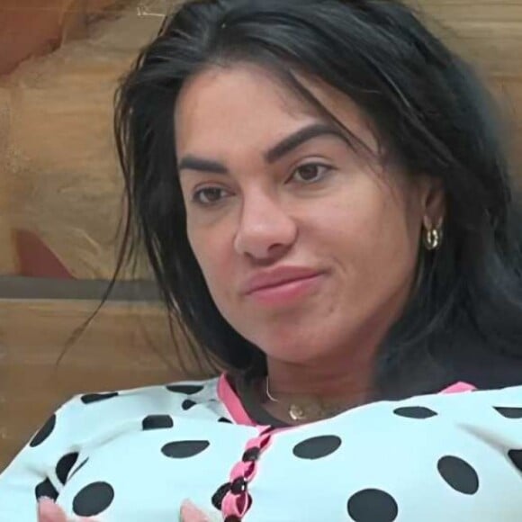 'A Fazenda 2023': Kamila Simioni revela desejo de desistir do reality desde o confinamento no hotel