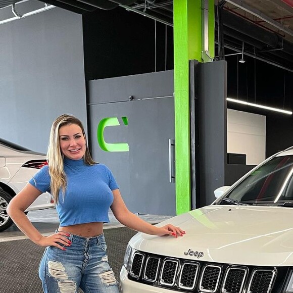 Andressa Urach vem colhendo grandes frutos da prostituição e vídeos adultos