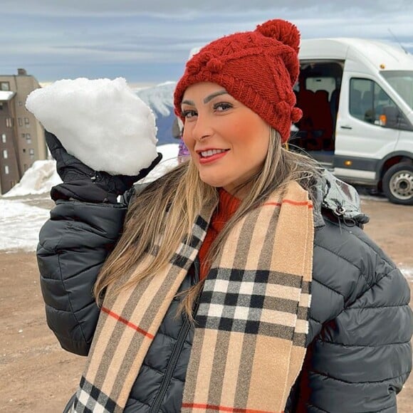 Andressa Urach publicou refletiu sobre a sua fé em uma publicação recente