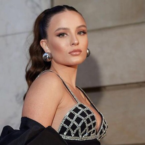 Larissa Manoela desfilou na Semana de Moda de Paris neste domingo, 1 de setembro de 2023