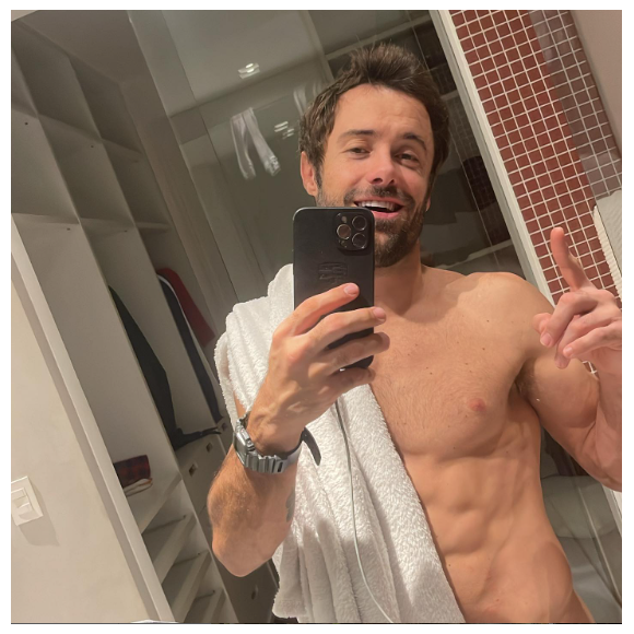 Kayky Brito ganhou musculo ao malhar pesado durante a vida e este foi um dos motivos que o ator se salvou após ser atropelado