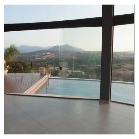 Whindersson Nunes mora em Alphaville que fica em Barueri, Grande São Paulo.