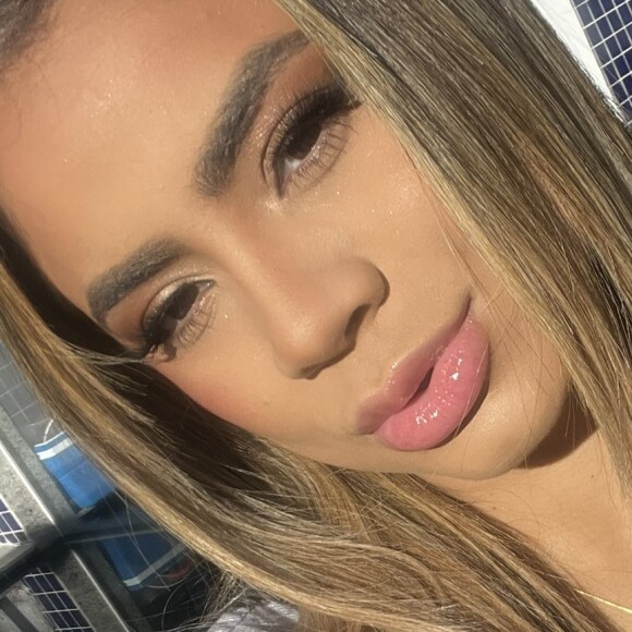 Lexa de 28 anos agora está tentando aproveitar a vida de solteira e com isso várias fofocas estão surgindo desde o fim do seu casamento com MC Guimê