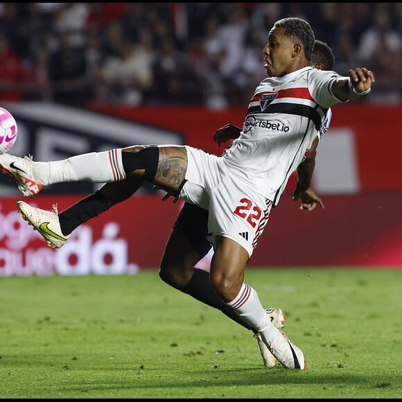 Foto: Fortaleza x Flamengo se enfrentam no domingo 5 de novembro de 2023  pelo Brasileirão 2023 às 16h - jogo vai passar na Globo e no Première ao  vivo - Purepeople