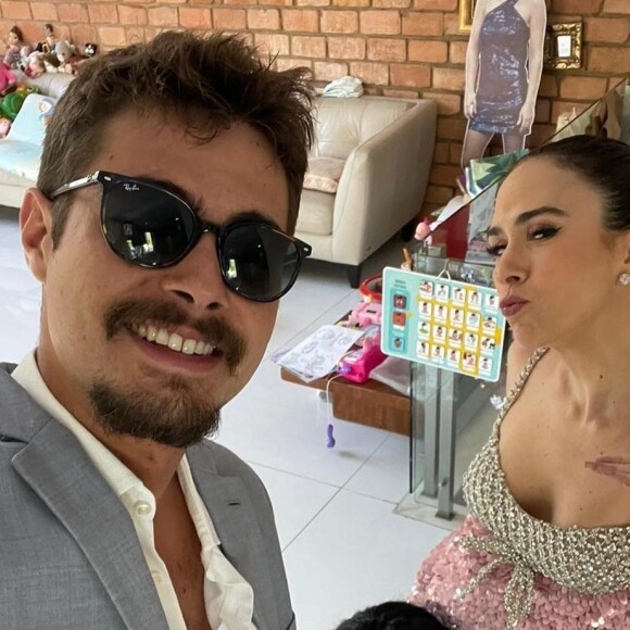 Tatá Werneck e Rafa Vitti são pais de Clara Maria, de apenas 4 anos