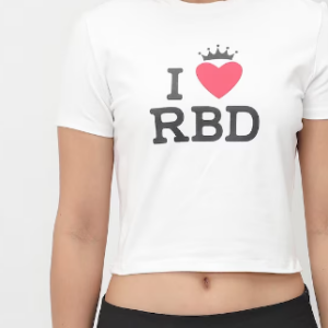 O clássico 'Eu Amo RBD' está na coleção da Riachuelo e você pode comprar para ir no show do RBD