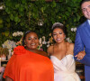 Jojo Todynho marcou presença no casamento de Valquíria Nascimento, mãe de MC Kevin, com o produtor musical Ricardo Donella