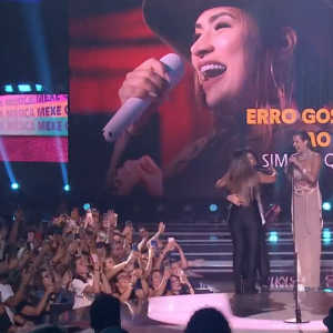 Simone Mendes vence como hit do ano no 'Prêmio Multishow 2023' por Erro Gostoso