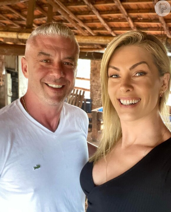 Ana Hickmann contou ainda que o marido, Alexandre Correa, a colocou contra uma parede durante briga