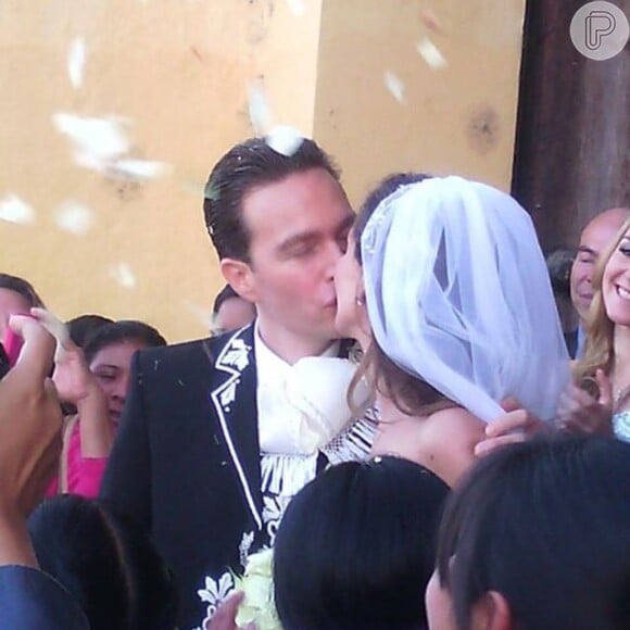 Anahí e Manuel Velasco se casaram em 2015 em uma grandiosa cerimônia