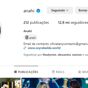 Anahí tirou o contato de empresário do RBD do seu perfil e aumentou boatos de crise nos bastidores da banda mexicana