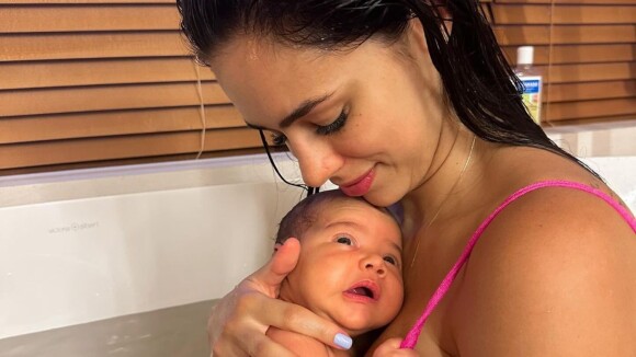 Bruna Biancardi derrete seguidores ao mostrar primeiro banho com Mavie. Fotos!
