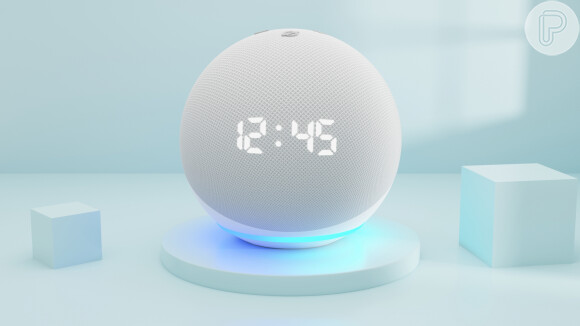 Echo Dot 5 com relógio